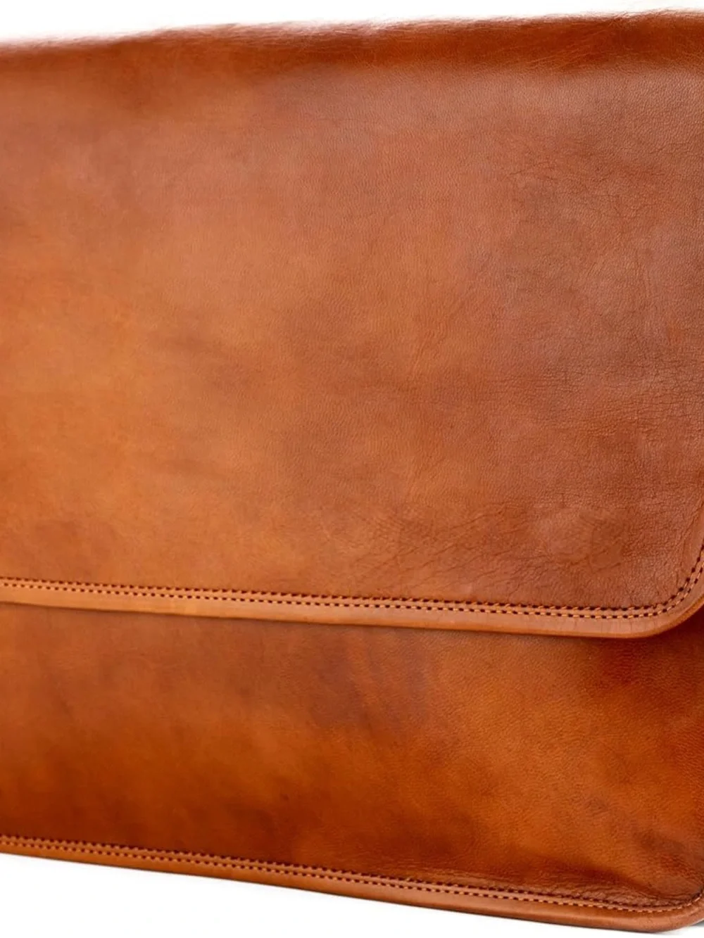 Men's Vin Leather Berliner  Messenger Bag in Cognac Brown - Classic Urban Carry